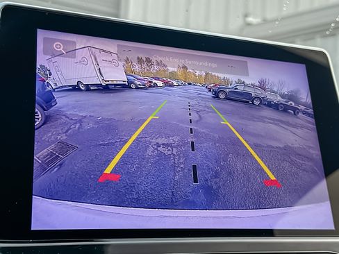 Used 2023 Jeep Compass Limited image 19