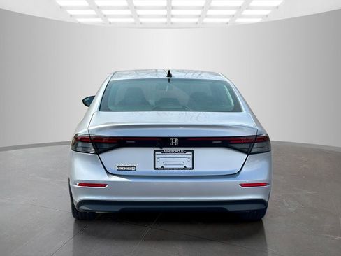 New 2025 Honda Accord SE image 7