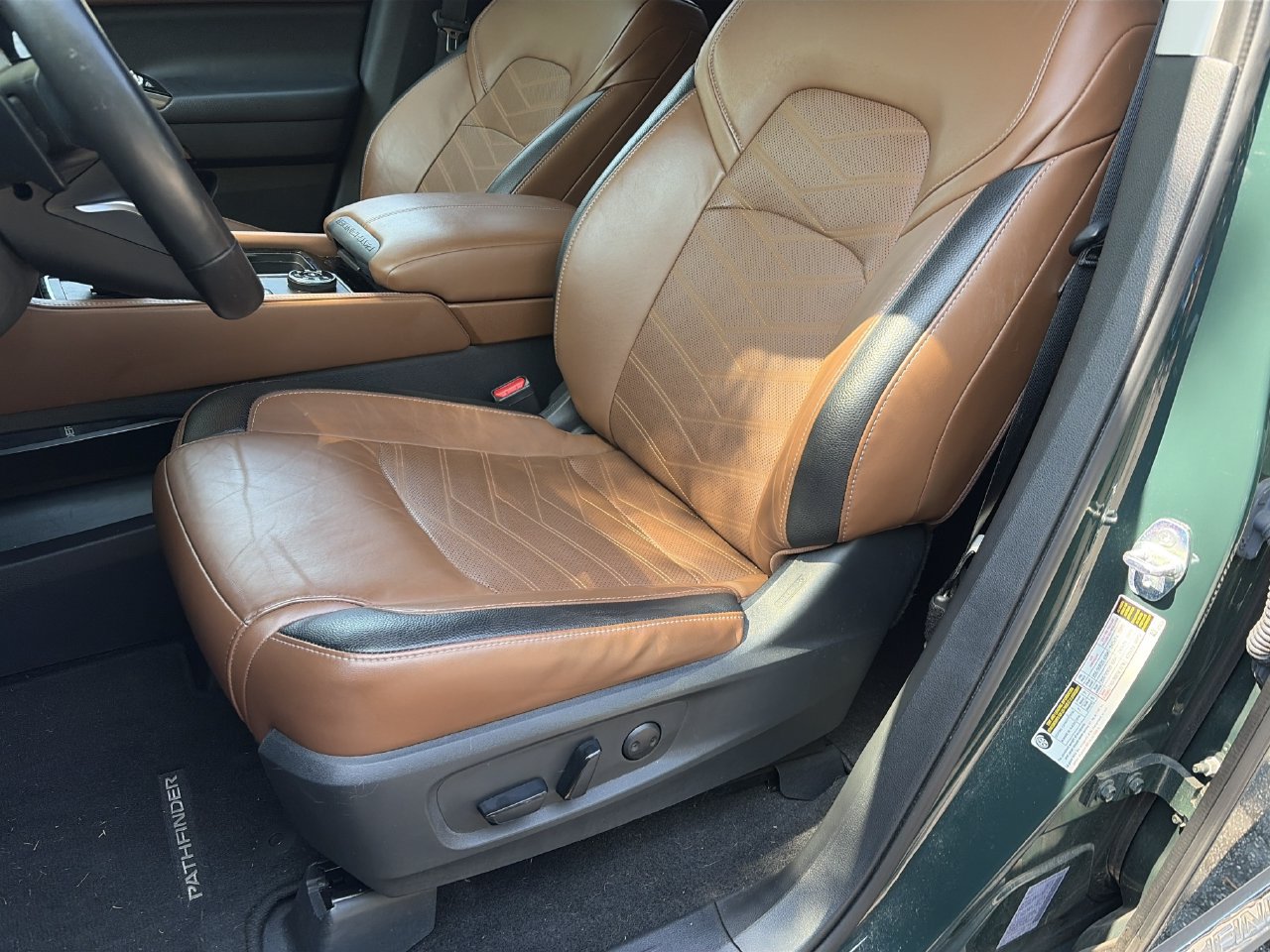 Certified 2023 Nissan Pathfinder Platinum AWD/4WD image 20