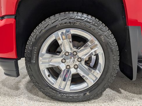 Used 2018 Chevrolet Silverado 1500 Custom w/ Custom Convenience Package image 12