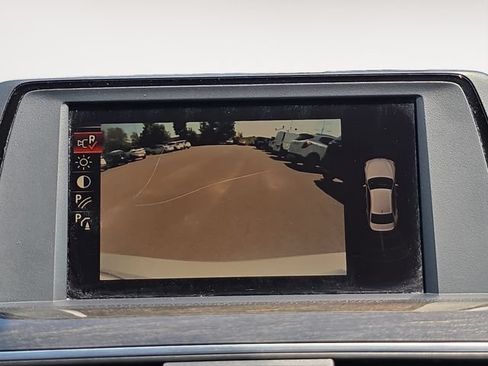 Used 2017 BMW 320i Sedan RWD image 21