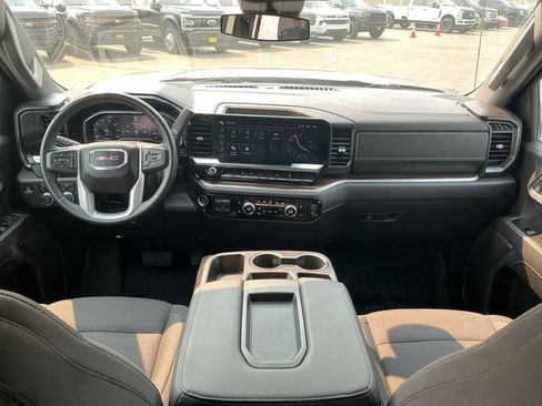 Used 2024 GMC Sierra 1500 Elevation w/ LPO, Elevation Black Package AWD/4WD image 18