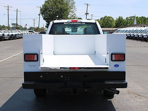 Used 2026 Ford F250 XL w/ XL Chrome Package RWD image 12