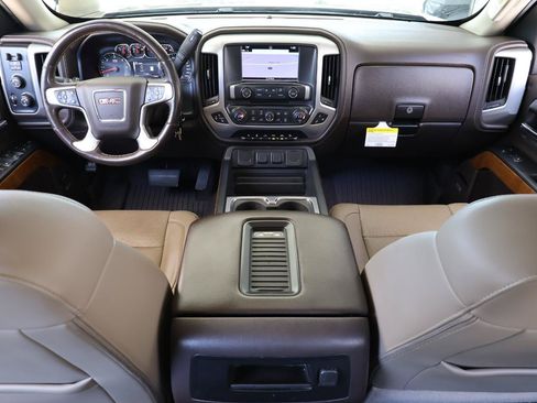Used 2018 GMC Sierra 1500 SLT AWD/4WD image 16