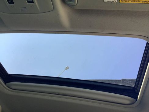 Used 2015 Toyota RAV4 XLE FWD image 29