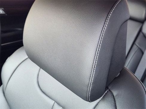 New 2026 Genesis GV80 2.5T Select image 11