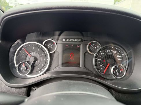 Used 2025 RAM 1500 Big Horn AWD/4WD image 35