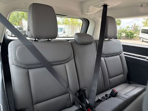 Certified 2025 Ford Expedition Max Active image 29