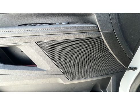 Certified 2017 Chevrolet Equinox LT w/ Convenience Package image 27