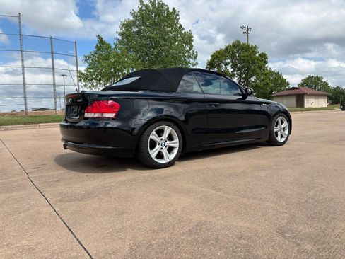 Used 2009 BMW 128i Convertible RWD image 36