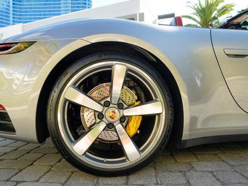 Used 2021 Porsche 911 Carrera image 28