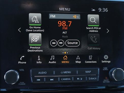 Used 2021 Nissan Titan PRO-4X w/ Pro-4x Convenience Package image 33