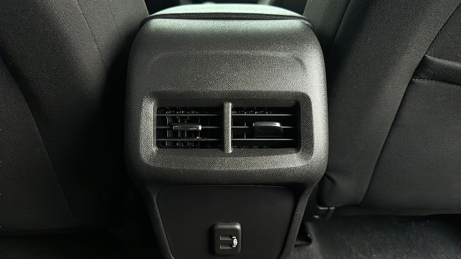 Used 2024 Chevrolet Equinox LT AWD/4WD image 31