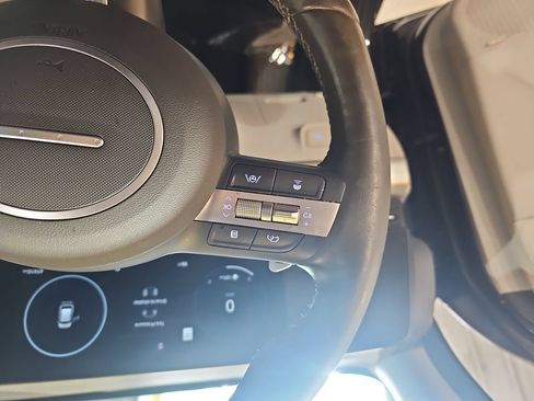 Certified 2024 Hyundai Kona Limited AWD/4WD image 16