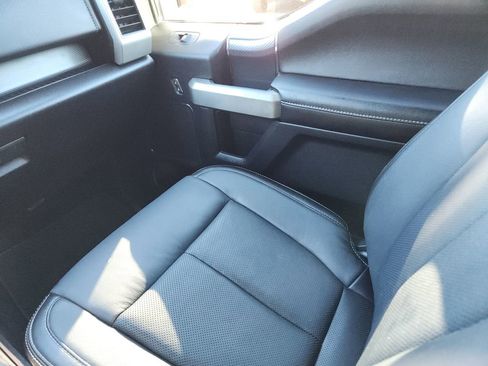Used 2020 Ford F150 Lariat image 16