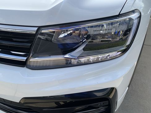 Used 2019 Volkswagen Tiguan SEL Premium R-Line AWD/4WD image 6