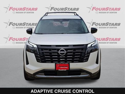 New 2026 Nissan Pathfinder SL FWD image 10