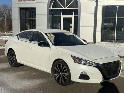 Used 2022 Nissan Altima 2.5 SR