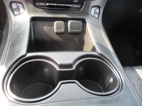 Used 2015 GMC Yukon SLT w/ Open Road Package image 38