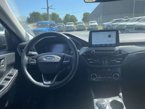 Certified 2025 Ford Escape Active FWD image 12