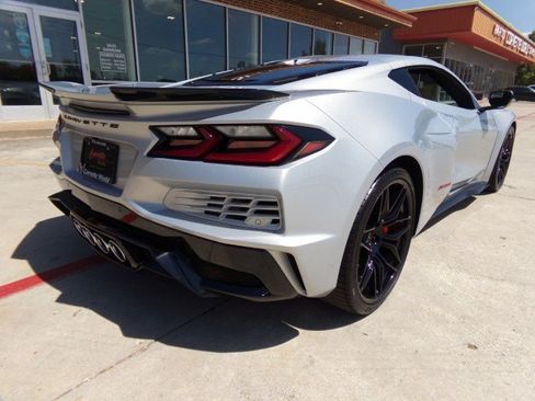 Used 2024 Chevrolet Corvette Z06 w/ Battery Protection Package RWD image 5
