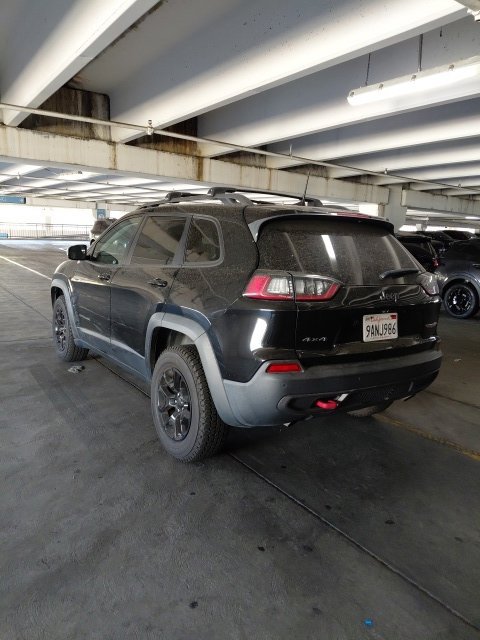 Used 2021 Jeep Cherokee Trailhawk AWD/4WD image 3