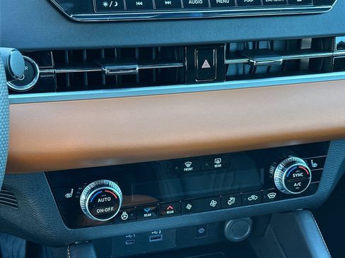 Used 2025 Mitsubishi Outlander SEL Black Edition image 23