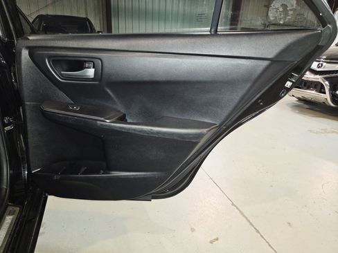 Used 2016 Toyota Camry SE w/ Protection Package (Q2) FWD image 23