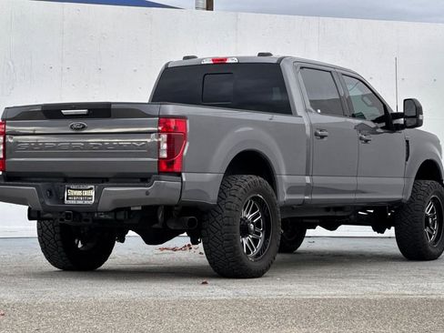 Used 2022 Ford F250 Lariat w/ FX4 Off-Road Package image 3