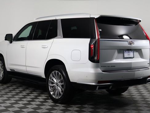 Used 2021 Cadillac Escalade Premium Luxury image 6