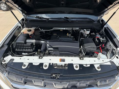 Used 2021 Chevrolet Colorado W/T w/ WT Convenience Package RWD image 28