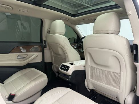 Used 2021 Mercedes-Benz GLS 450 4MATIC image 18