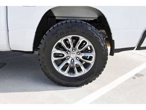 Used 2024 RAM 1500 Laramie image 31