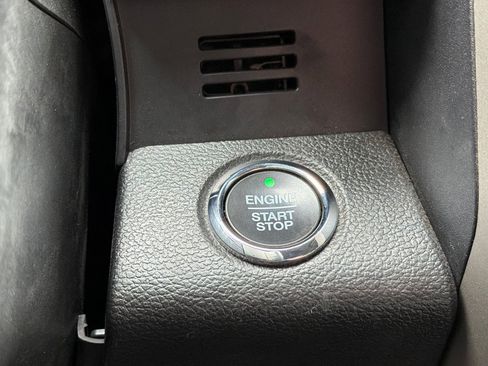 Used 2020 Ford F150 Lariat image 21