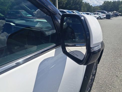 Used 2024 Toyota Tundra Limited image 18