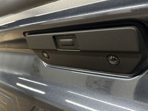 Used 2021 Chevrolet Silverado 1500 Custom image 12