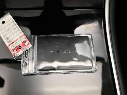 Used 2020 Tesla Model 3 Long Range image 33