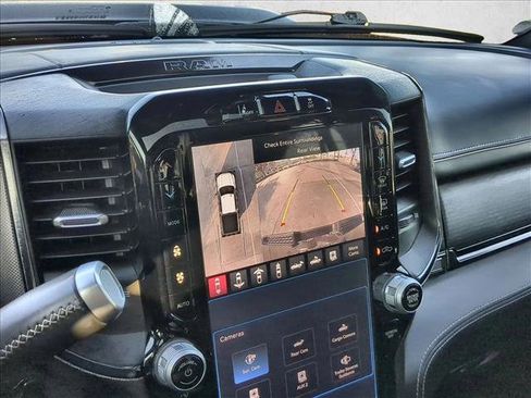 Used 2024 RAM 2500 Limited image 13