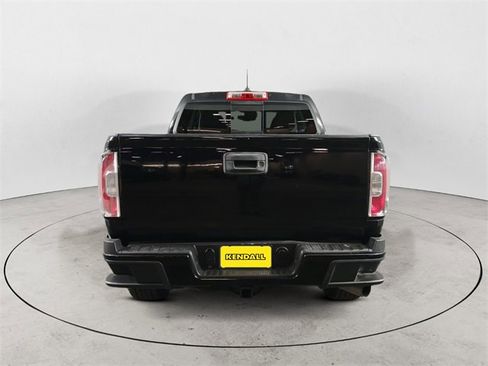 Used 2018 GMC Canyon Denali image 3