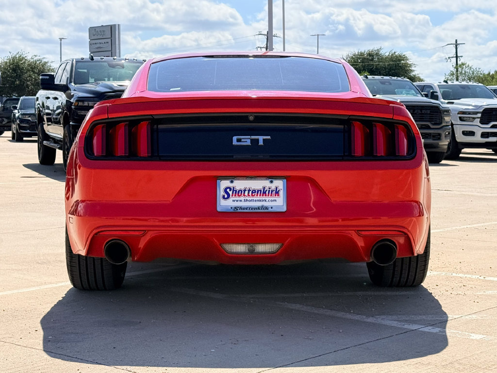 Used 2017 Ford Mustang GT RWD image 8