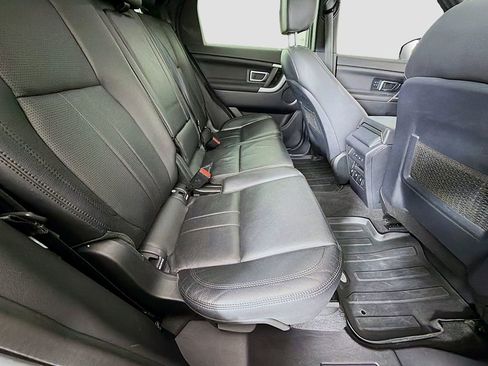 Used 2018 Land Rover Discovery Sport HSE AWD/4WD image 28