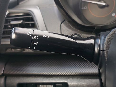 Used 2019 Subaru Crosstrek 2.0i w/ Eyesight System image 24