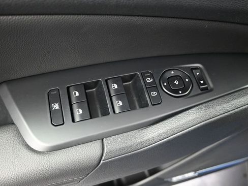 New 2026 Kia Sportage SX FWD image 11