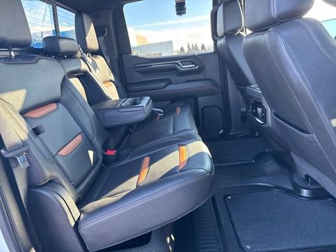Used 2024 GMC Sierra 1500 AT4 w/ Technology Package image 24