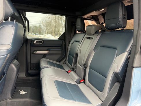 Used 2023 Ford Bronco Outer Banks w/ Sasquatch Package image 11