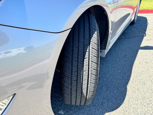 Used 2012 Hyundai Sonata Hybrid w/ Leather Pkg image 12