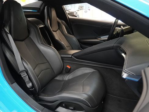 Used 2024 Chevrolet Corvette Z06 RWD image 30