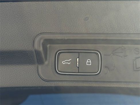 Used 2021 Ford Explorer Limited w/ Equipment Group 301A image 35