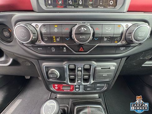 Used 2022 Jeep Wrangler Unlimited Rubicon w/ Steel Bumper Group AWD/4WD image 21