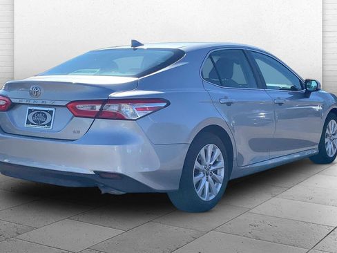 Used 2020 Toyota Camry LE FWD image 12